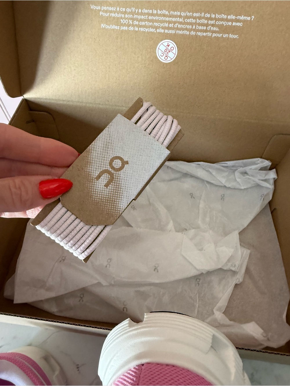 On Running Women's Cloud 6 Pink Mesh Athletic Shoes - Picture 3 of 11